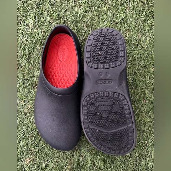 Crocs Black On The Clock LiteRide™ Work Slip-On Sz(7M -9W) - Picture 6 of 7